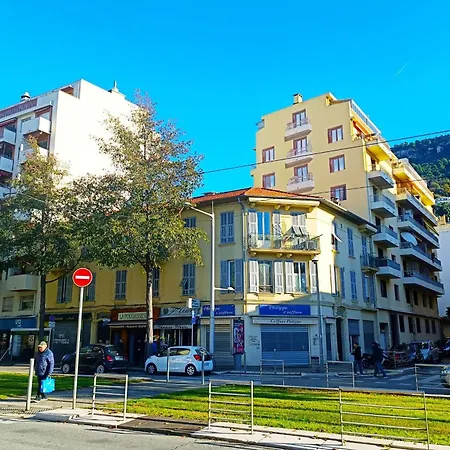 2-rooms With Wifi And Balcony Lägenhet