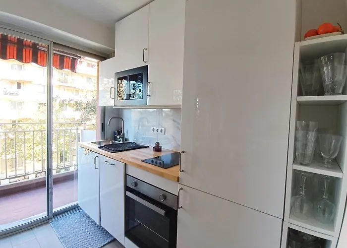 2-rooms With Wifi And Balcony Apartment *